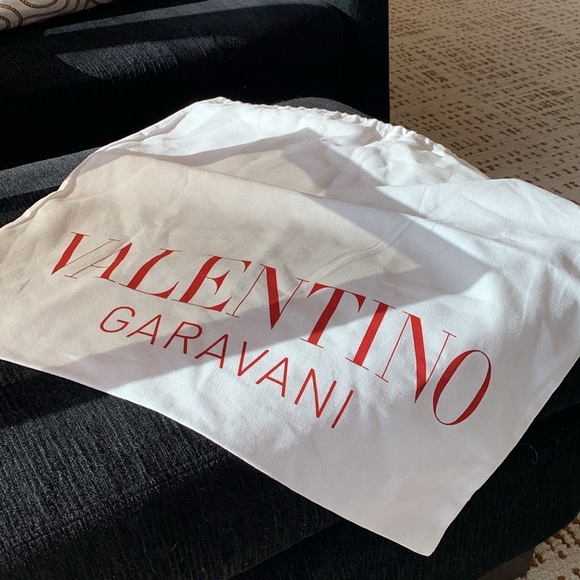 Limited Brand new large size Valentino authentic dust bag .Must have for travel… - Picture 1 of 11